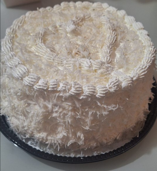 Bolo de coco fresco ralado
